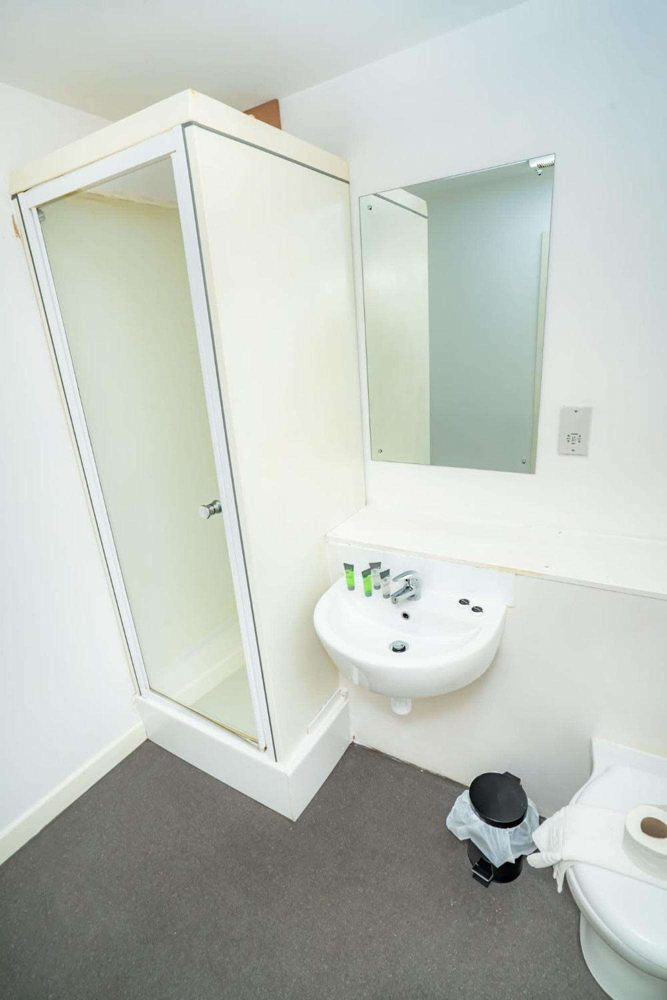 Apartment Compact & Cosy Budget Coventry