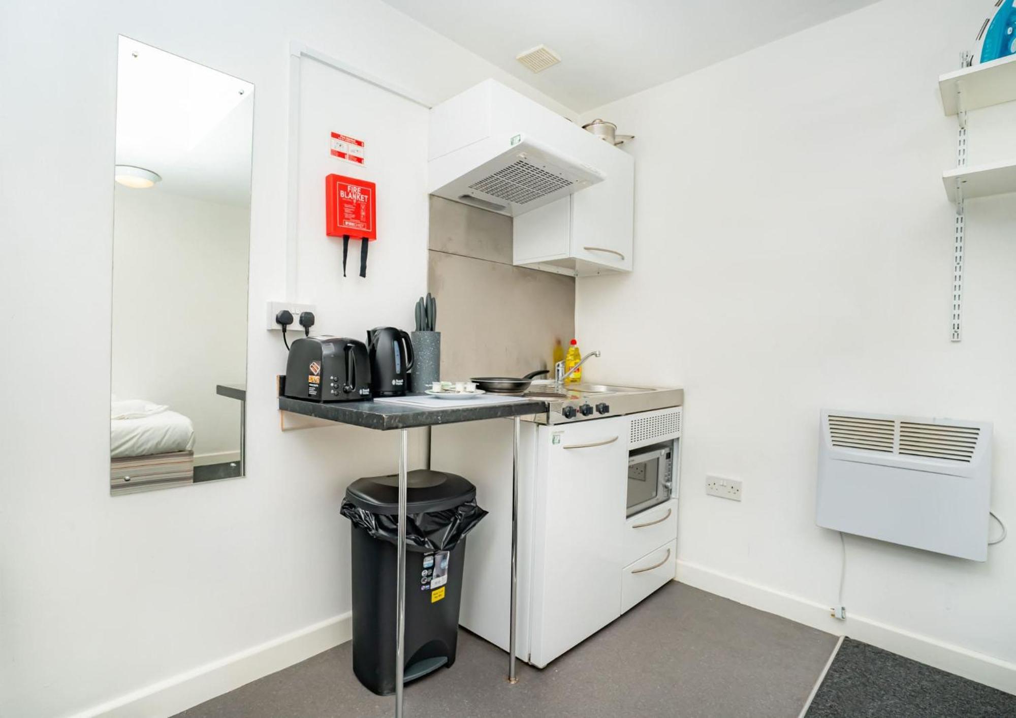 Compact & Cosy Budget * Coventry
